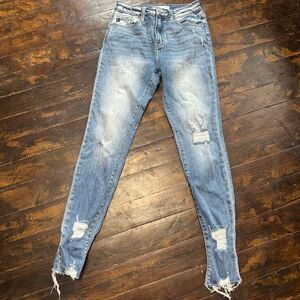 Kancan holey high rise stretchy distressed 27 jeans
